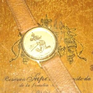 DISNEY 14K LORUS WATCH WITH LEATHER BAND